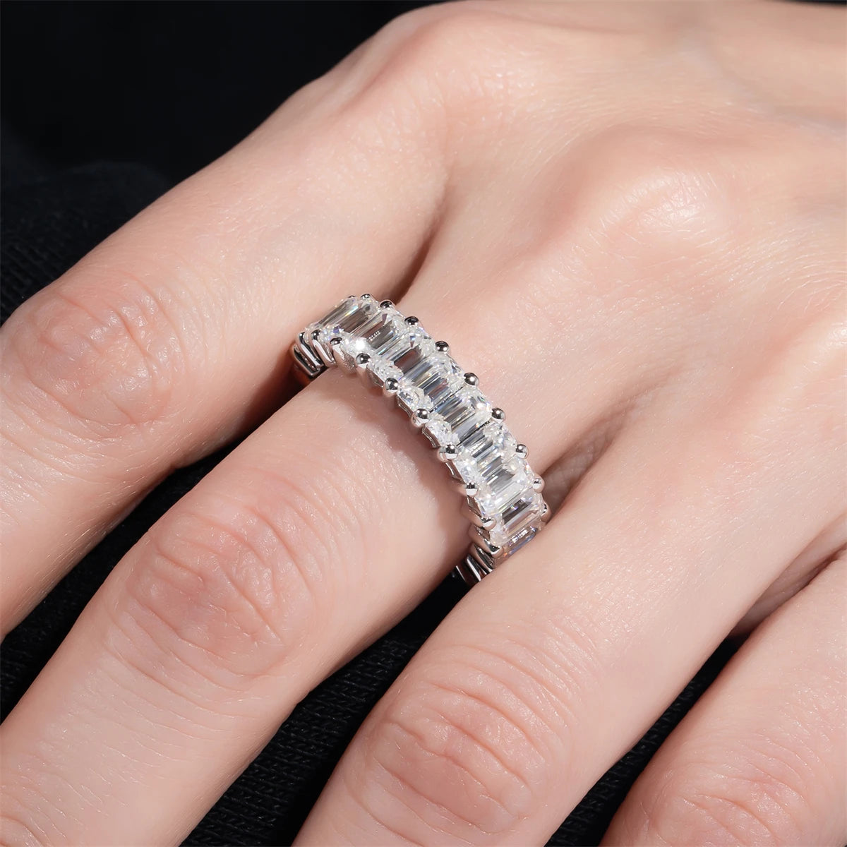 AnuJewel 3*5mm 8.1cttw Emerald Moissanite Eternity Ring