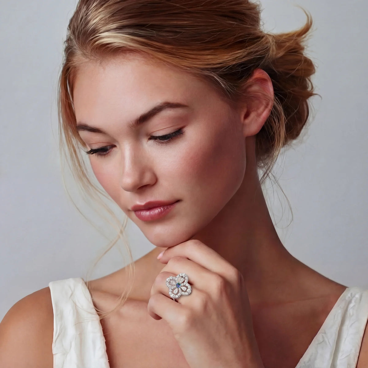 0.3 CT Pear Cut Flower Moissanite Ring