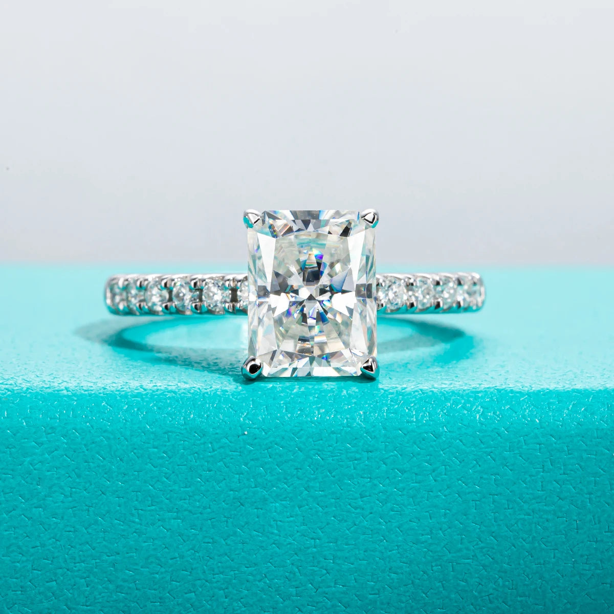 3 CT Radiant Cut Moissanite Engagement Ring