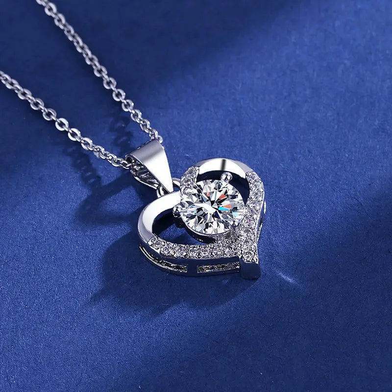 PT950 Heart-Shaped Pendant Necklace for Women, Moissanite Pendant Wholesale
