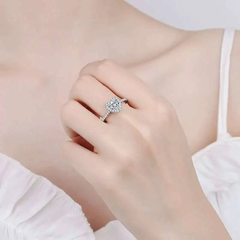 D Color Moissanite Women's Ring Real 925 Sterling Silver Heart-shaped Shining Ring With Certificate Proposal Luxury Jewelry Gift