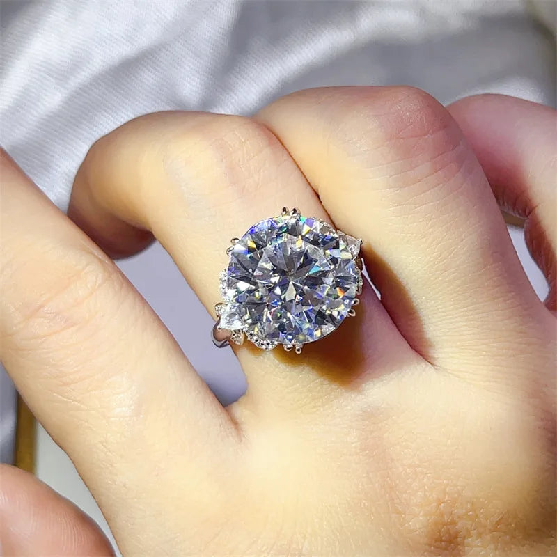 10 CT Round Solitaire Moissanite Ring