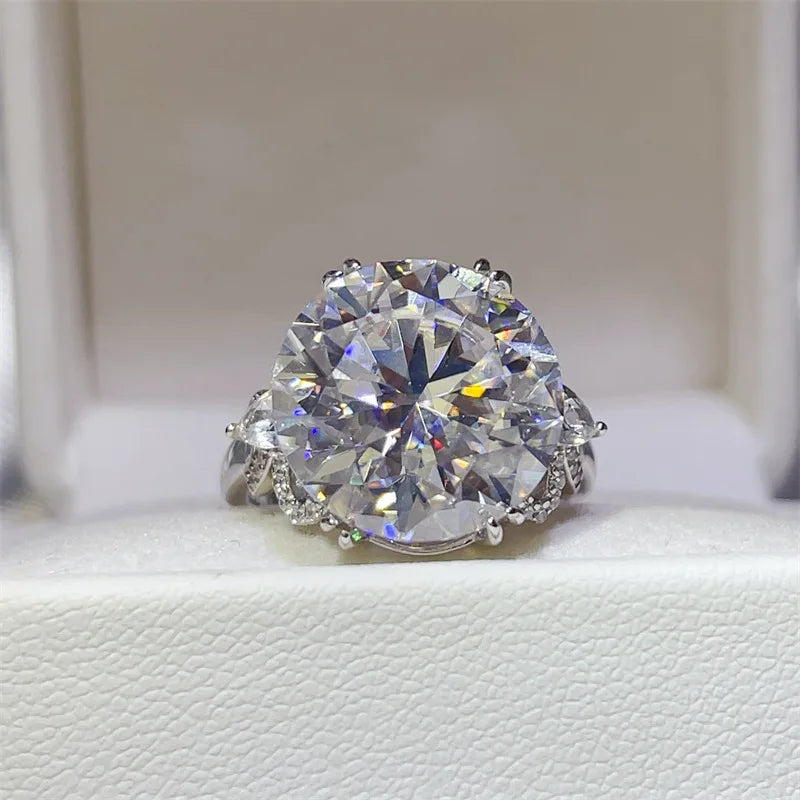 10 CT Round Solitaire Moissanite Ring