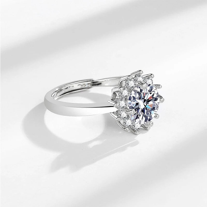 0.5–2 CT Signature Moissanite Ring
