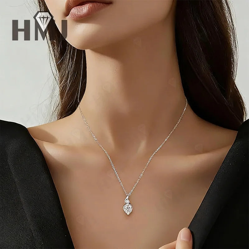 1CT Heart Moissanite Pendant Necklaces 925 Sterling Silver Plated 18k Gold Women's Versatile Niche Design Collarbone Chain Gift