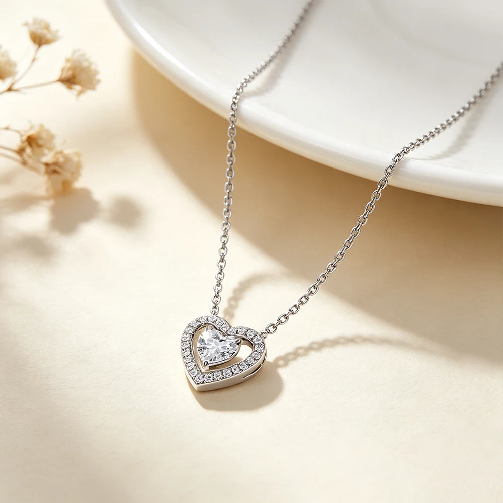 TYYL Moissanite Heart Pendant Necklace for Women Romantic Love Pendant 925 Sterling Silver Elegant Daily Wear Fine Jewelry Gift
