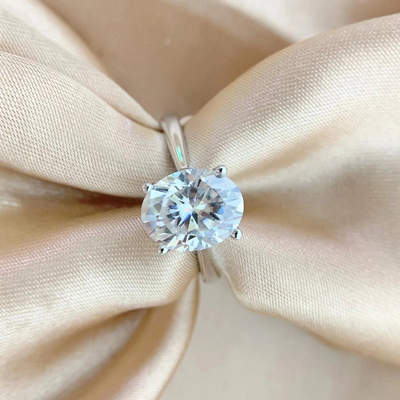 1–4 CT Oval Cut Moissanite Ring