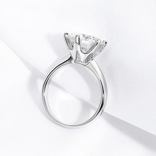 0.5–10 CT Round Solitaire Moissanite Ring