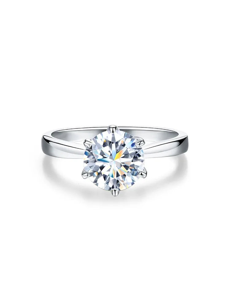 0.5–1 CT Round Solitaire Moissanite Ring