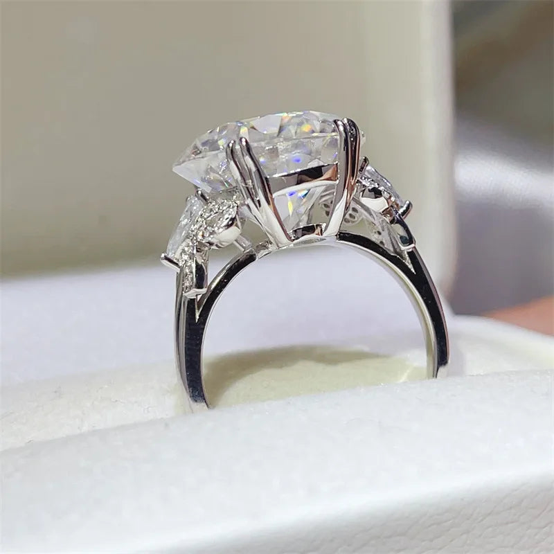 10 CT Round Solitaire Moissanite Ring