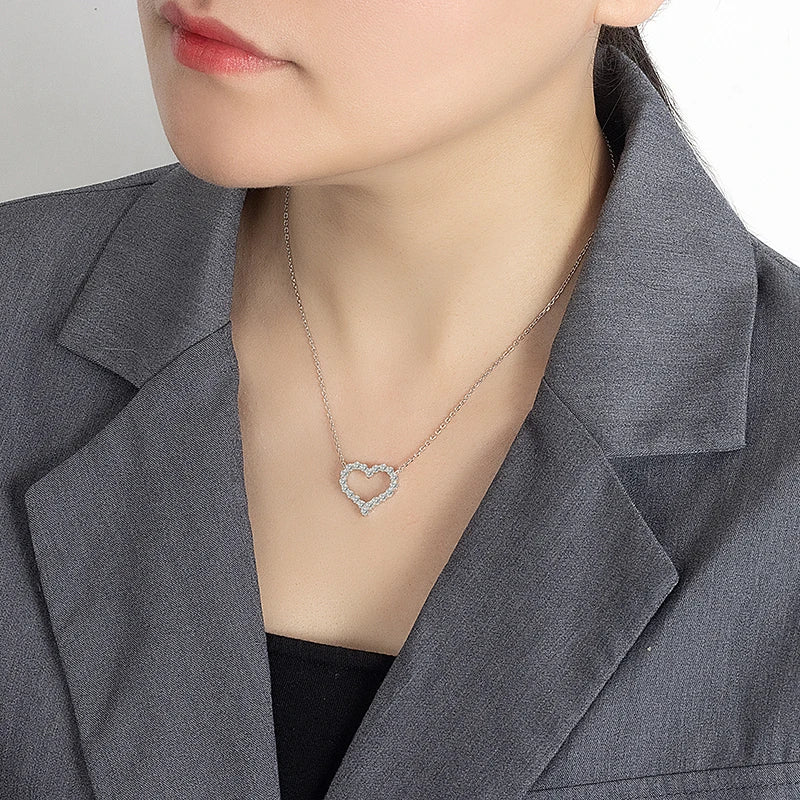 PERFANY 2CT Moissanite Necklace for Women S925 Pure Silver Heart Design Laboratory Diamond Pendant Luxury Jewelry Party Gift