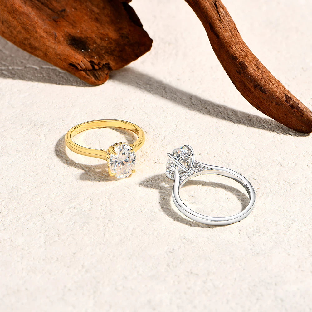 2 CT Oval Cut Solitaire Moissanite Ring