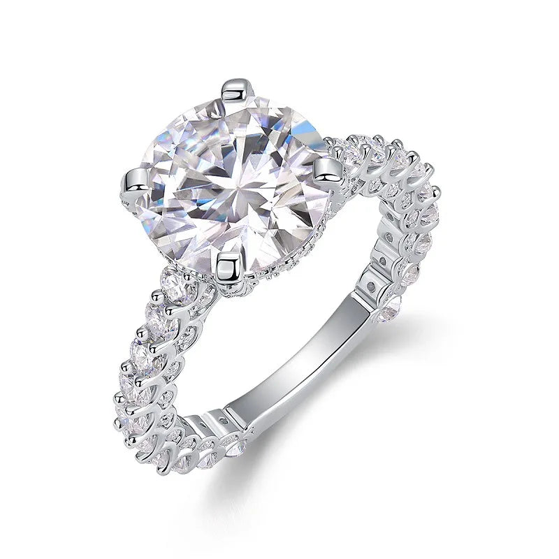 5 CT Round Solitaire Moissanite Ring