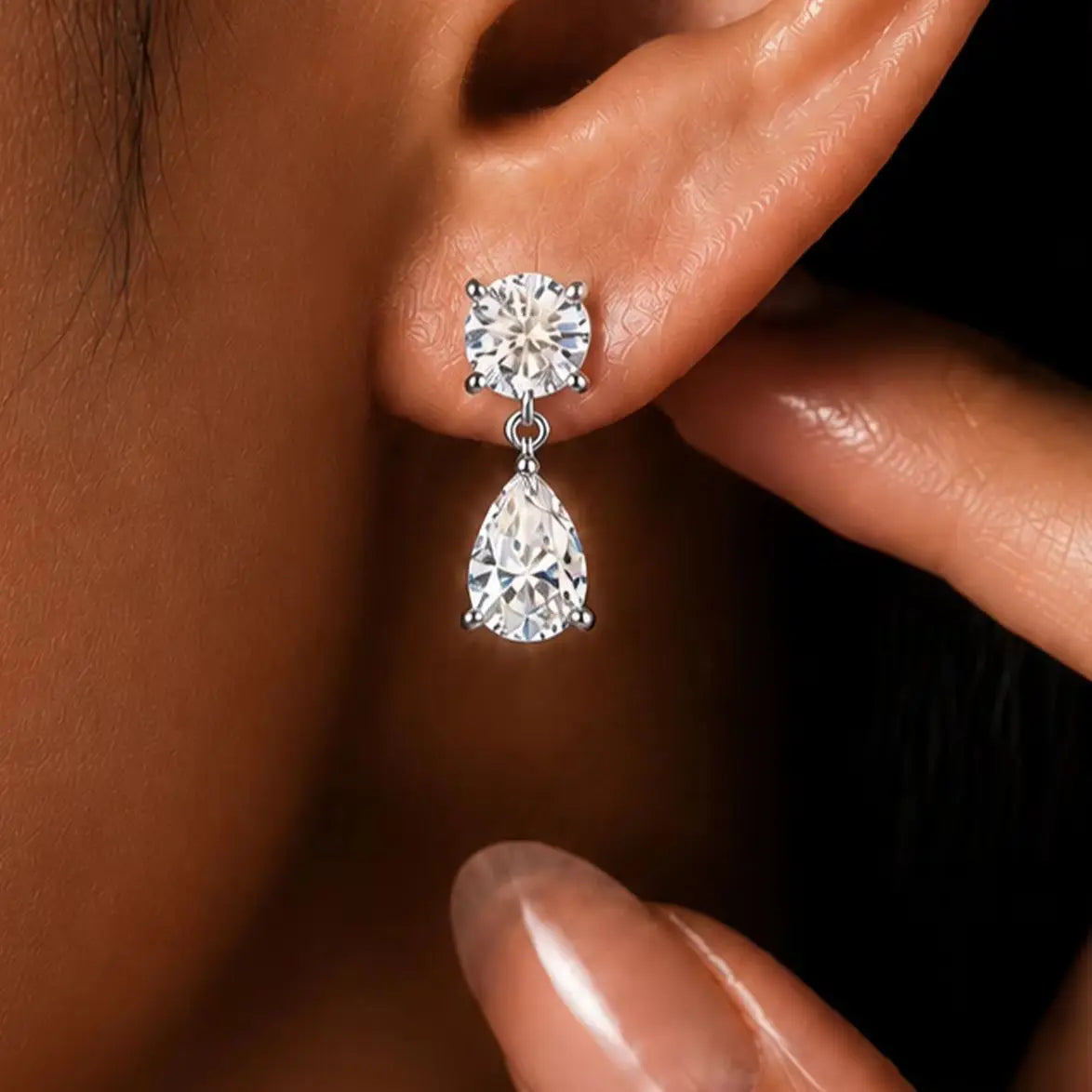 Simple 925 Sterling Silver Pear-Shaped Moissanite Stud Earrings (1.5 Carats X 2), Perfect for Everyday Wear.