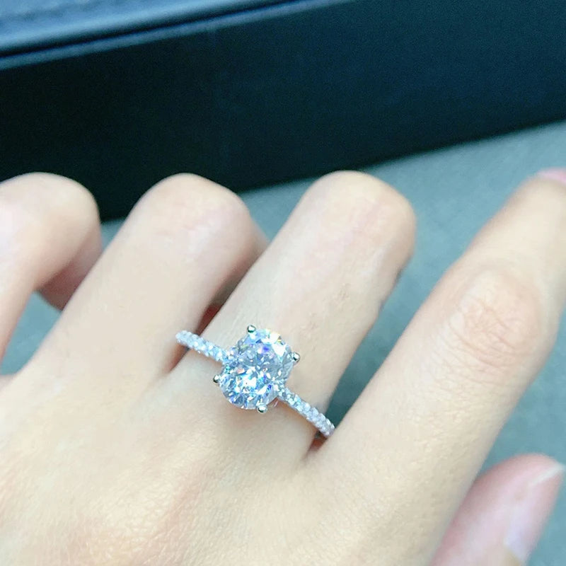1–4 CT Oval Cut Moissanite Ring