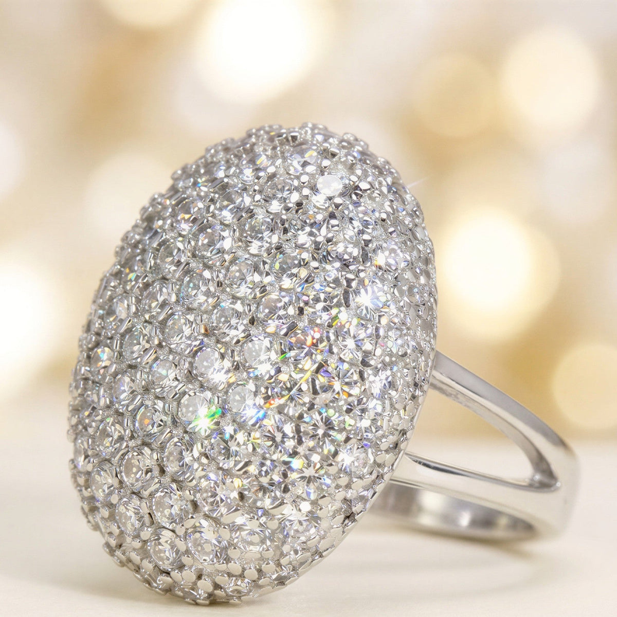 Everly Heirloom Oval Ring close-up